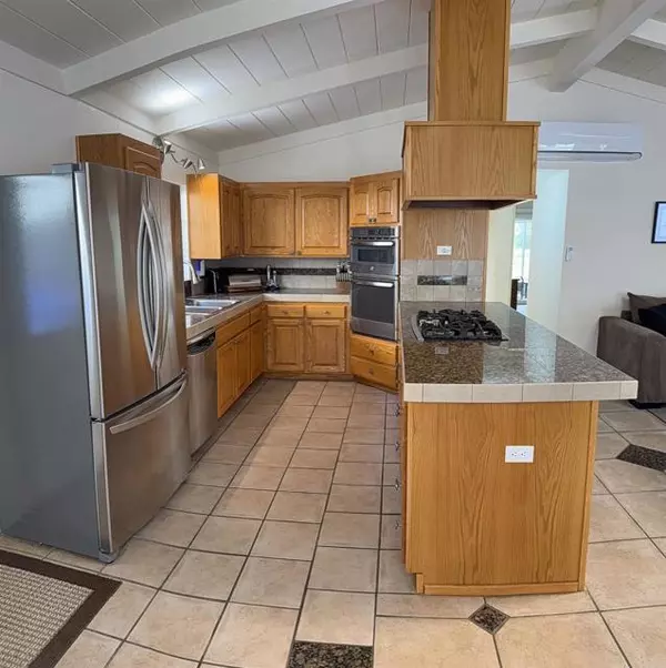 Carlsbad, CA 92008,5360 El Arbol Drive