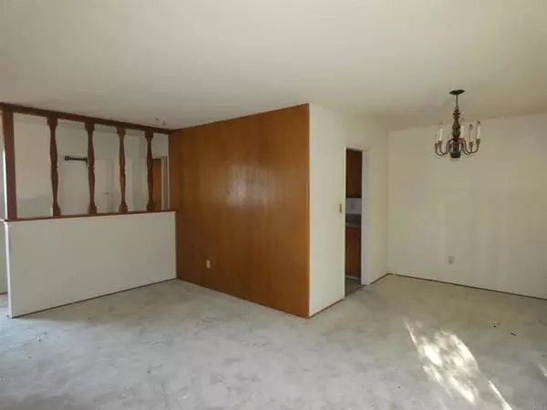 San Diego, CA 92111,5581 Mount Acara Drive