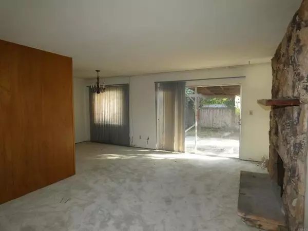 San Diego, CA 92111,5581 Mount Acara Drive