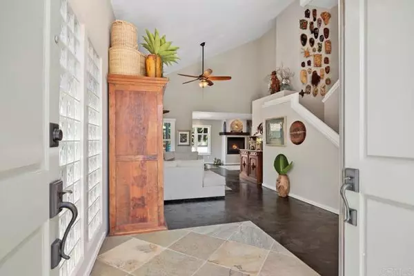 Carlsbad, CA 92009,3112 Del Rey Avenue