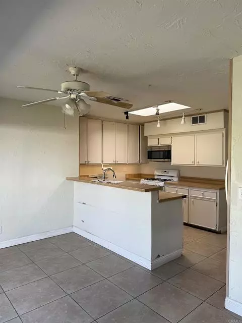 Palm Desert, CA 92260,72440 Brushwood Drive