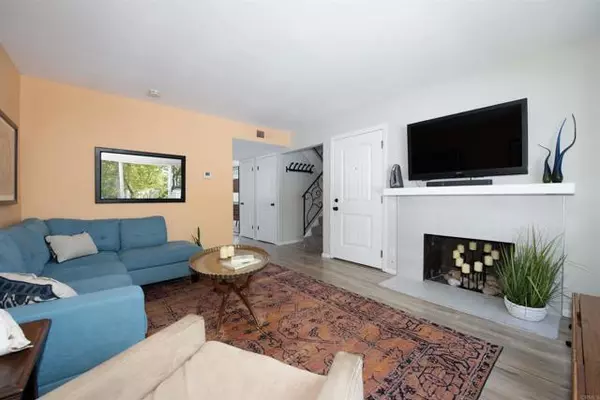 Carlsbad, CA 92008,2525 Jefferson Street #E