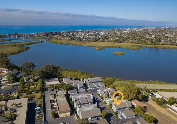 2525 Jefferson Street #E, Carlsbad, CA 92008