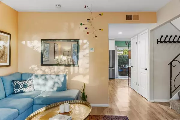 Carlsbad, CA 92008,2525 Jefferson Street #E