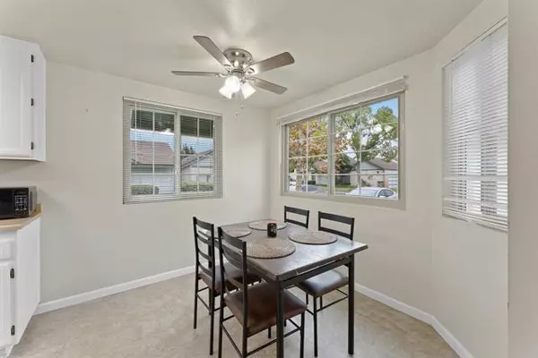 Escondido, CA 92025,472 DEVONSHIRE GLN