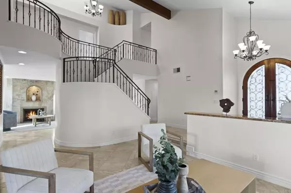 Encinitas, CA 92024,213 Via Palacio