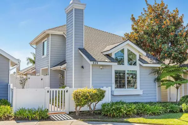 Carlsbad, CA 92011,839 Skysail Ave