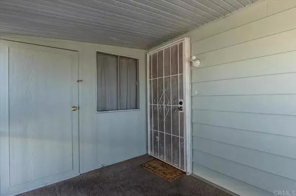 Vista, CA 92083,718 Sycamore Avenue #44