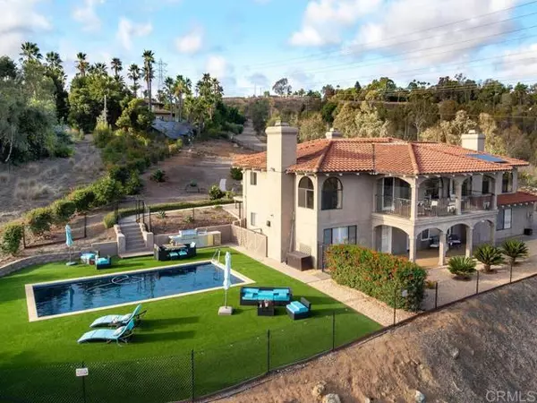 7087 Rancho Santa Fe View Court, Rancho Santa Fe, CA 92067