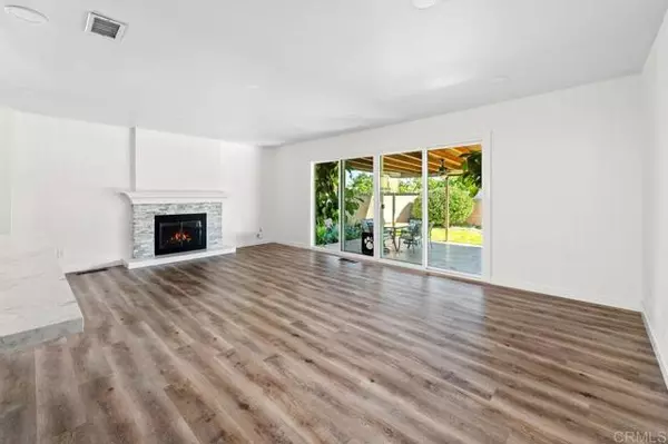 San Diego, CA 92111,3525 Ames St