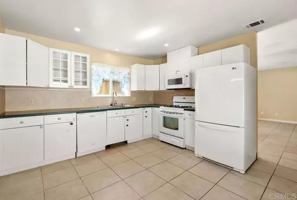 Carlsbad, CA 92011,6408 Camino Del Parque