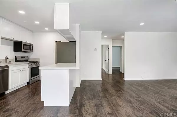 Del Mar, CA 92014,13754 Mango Drive #224