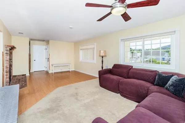 Ramona, CA 92065,24010 Del Amo Rd