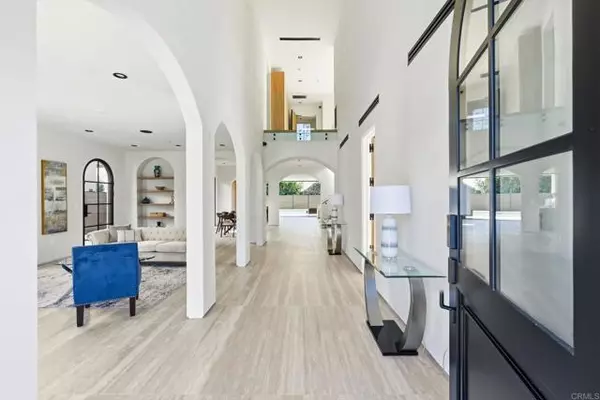 Beverly Hills, CA 90211,160 N stanley Drive