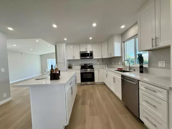 Oceanside, CA 92058,276 N El Camino Real #26