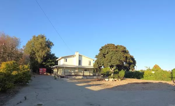 724 Pomelo Drive, Vista, CA 92081