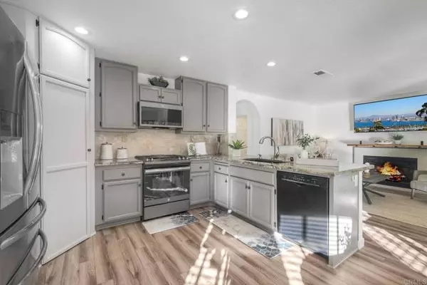 Oceanside, CA 92056,1315 Calle Ultimo