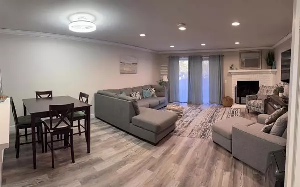 8840 Villa La Jolla Drive #221, La Jolla (san Diego), CA 92037