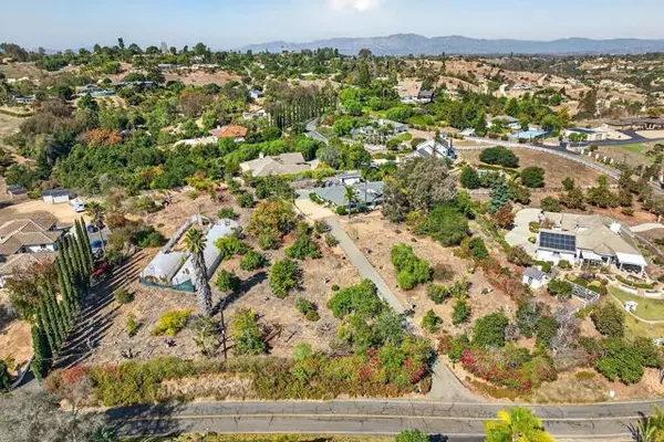 Fallbrook, CA 92028,5037 San Jacinto Circle