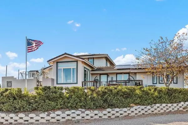 Vista, CA 92084,1596 Aldorado Drive