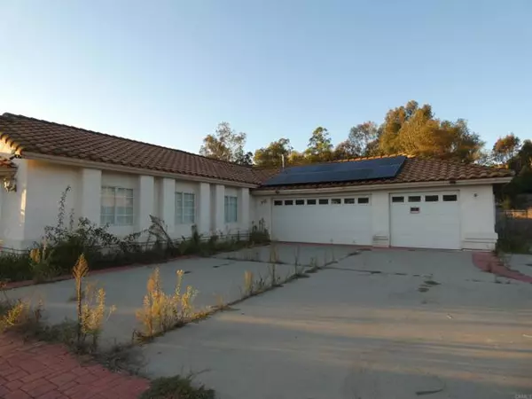 Fallbrook, CA 92028,1007 Capra Way