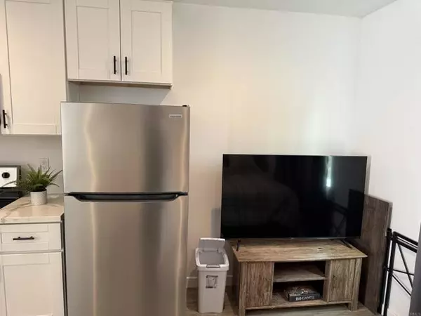 San Diego, CA 92117,4166 Cole Way