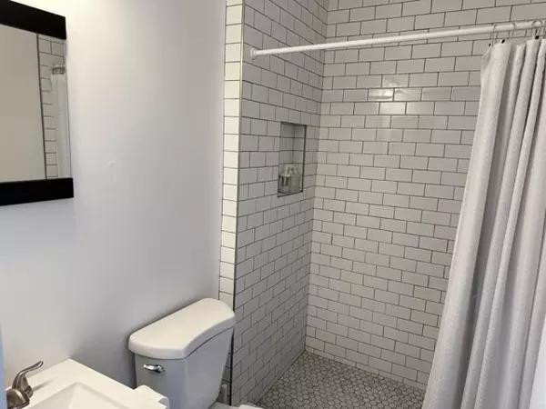 San Diego, CA 92117,4166 Cole Way