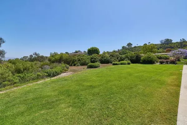 Oceanside, CA 92057,942 Royal Tern Way