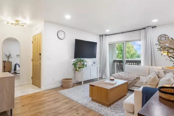 Oceanside, CA 92054,432 Edgehill Lane #74