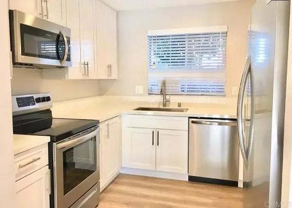 San Marcos, CA 92078,942 Knoll Vista DR