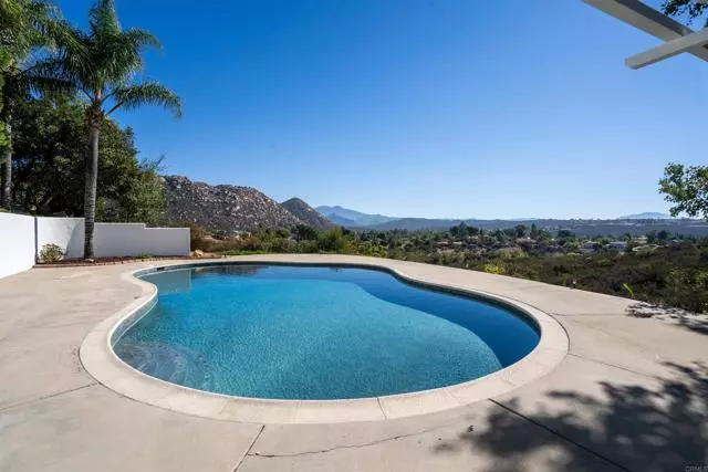 Ramona, CA 92065,16447 Wikiup