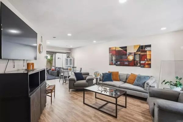 La Jolla (san Diego), CA 92037,8435 Via Mallorca #92