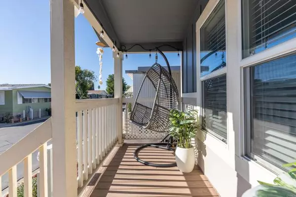 Escondido, CA 92027,2700 E Valley Parkway #64