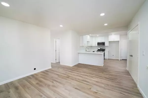 Oceanside, CA 92057,4795 Stephanie Place