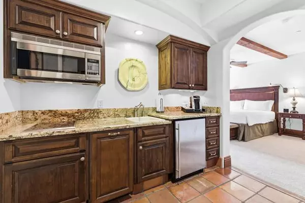 Carlsbad, CA 92009,7323 Estrella De Mar Road #36