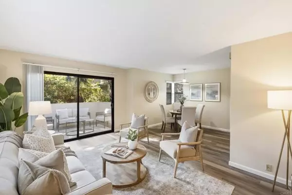 La Jolla (san Diego), CA 92037,8441 Via Mallorca #76