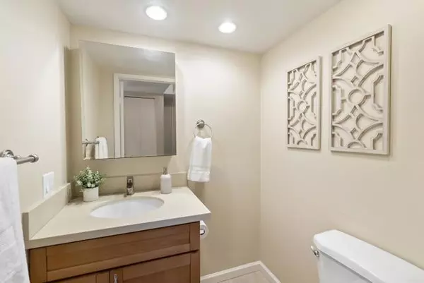 La Jolla (san Diego), CA 92037,8441 Via Mallorca #76