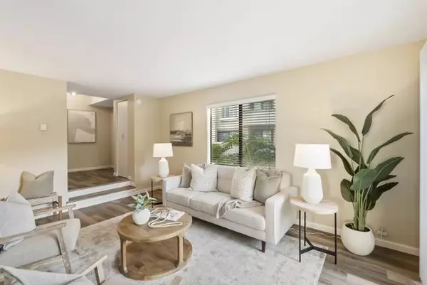 La Jolla (san Diego), CA 92037,8441 Via Mallorca #76