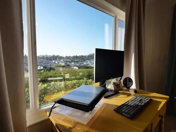 San Marcos, CA 92078,1195 La Moree #75