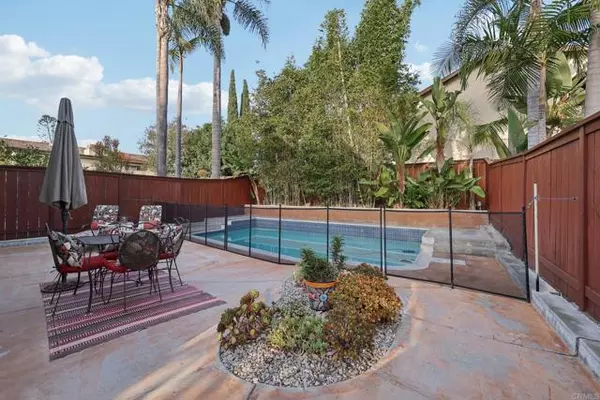 Carlsbad, CA 92009,6712 Cantil Street