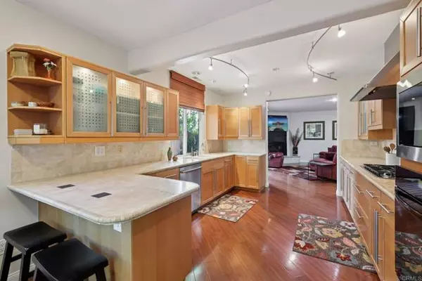 Carlsbad, CA 92009,6712 Cantil Street