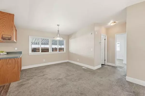 Escondido, CA 92029,2400 W Valley Parkway #SPC 86