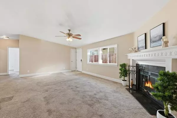 Escondido, CA 92029,2400 W Valley Parkway #SPC 86