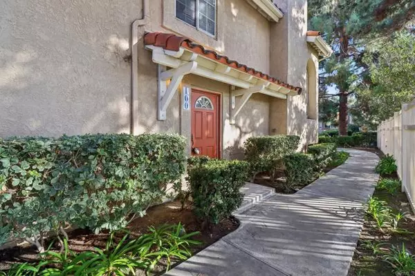 Carlsbad, CA 92009,7747 Caminito Monarca #100