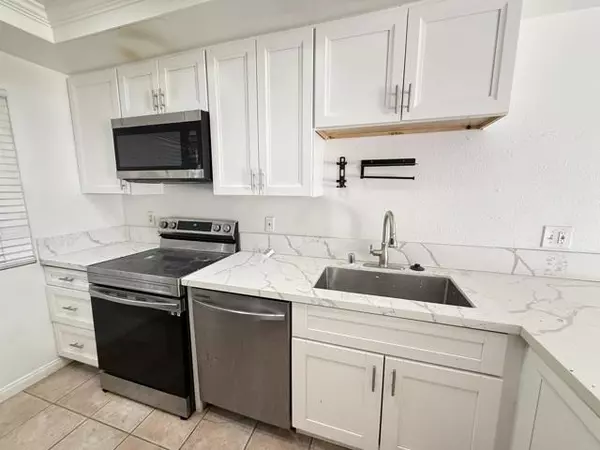 Escondido, CA 92027,475 N Midway Drive #169