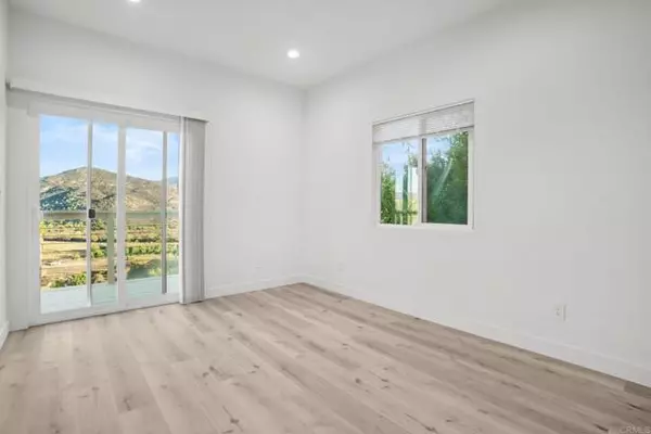 Escondido, CA 92025,2918 Anaheim Street