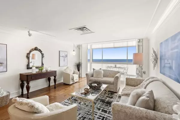 La Jolla (san Diego), CA 92037,939 Coast Boulevard #4C