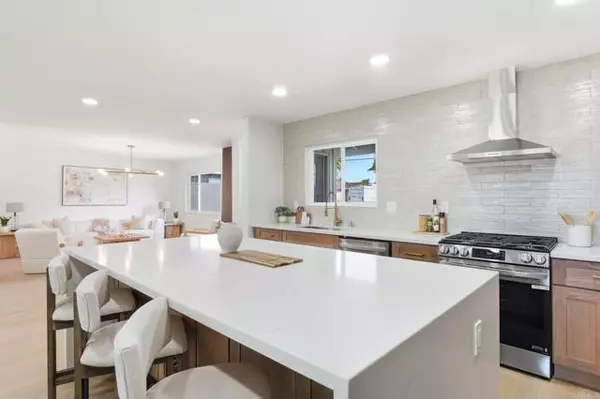 San Diego, CA 92122,5822 Stadium Street