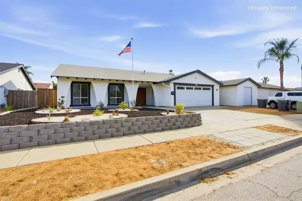 Escondido, CA 92027,1711 Oak Hill Dr