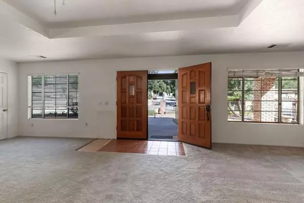 Fallbrook, CA 92028,2573 Los Alisos S